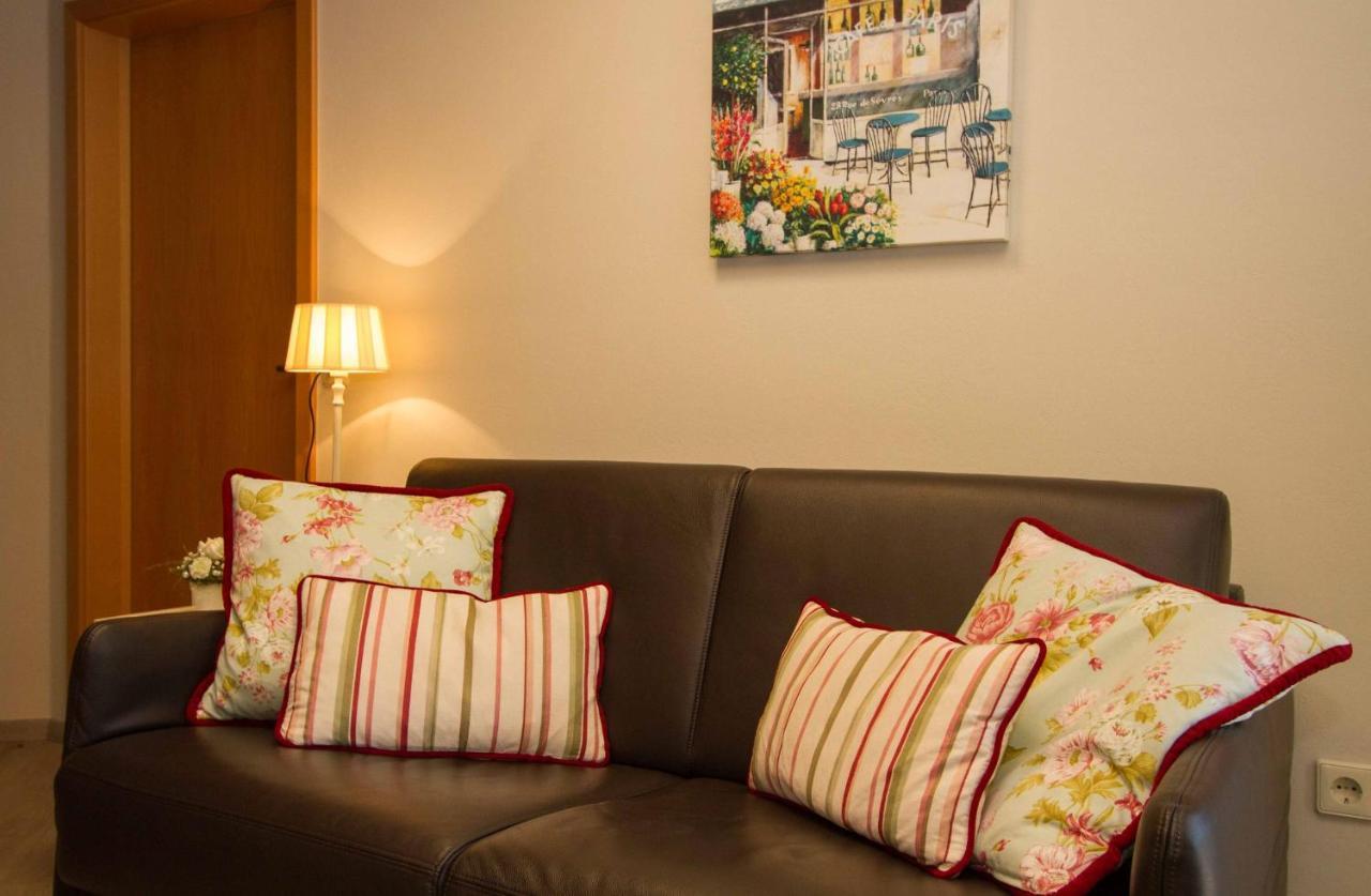 Gaestehaus Trostelhof ザーレム エクステリア 写真